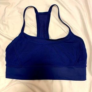 Lululemon size 8 sports bra